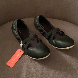 Scrunch ballet flats with elastic straps